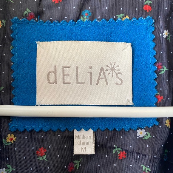 Hooded Wool Coat - Picture 4 of 8